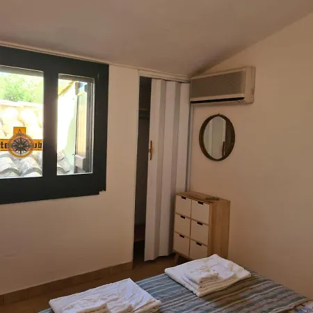 Caposchiera A 500 Metri Dal Mare Ferienhaus *