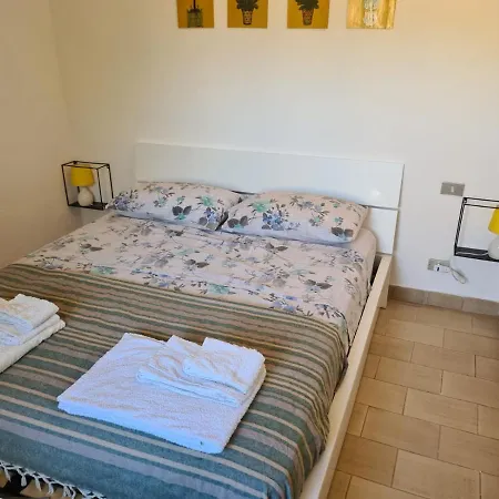 Nyaraló Caposchiera A 500 Metri Dal Mare
