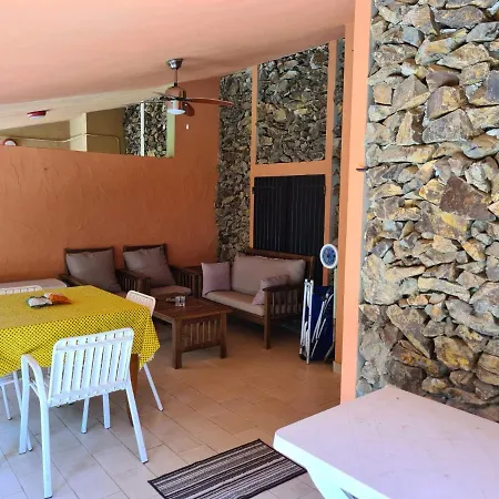 Caposchiera A 500 Metri Dal Mare Ferienhaus Villasimius